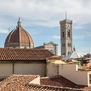 https://spacious-apartment-in-prime-location.it-tuscanyhotel.com